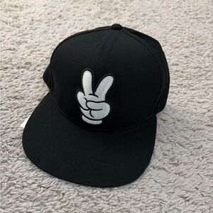 Men’s Mickey Mouse Peace Sign Hat